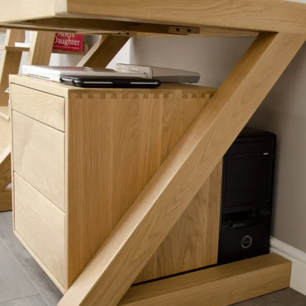 Z Small Computer Desk - Image 5