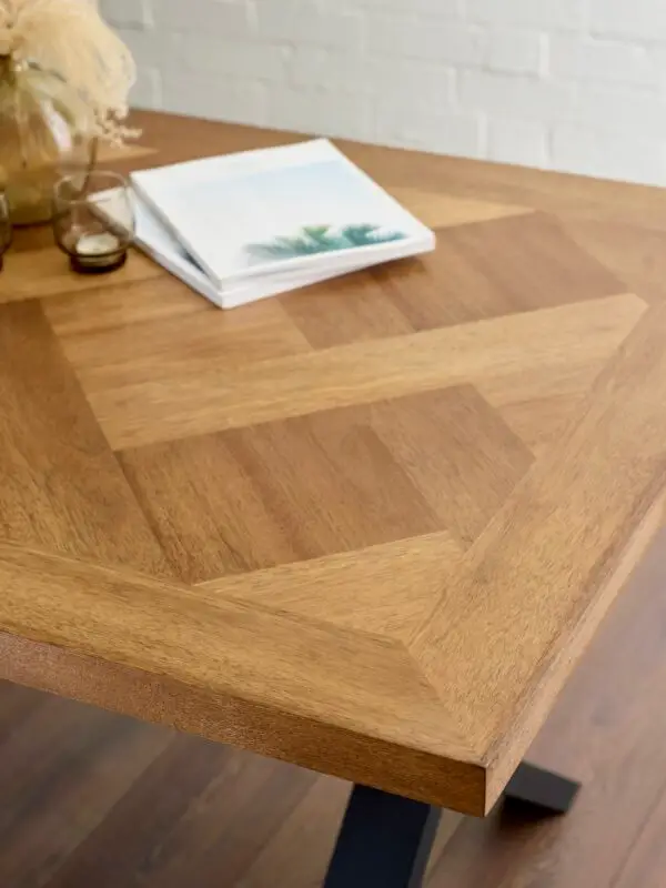 Aron Dining Table - Image 4